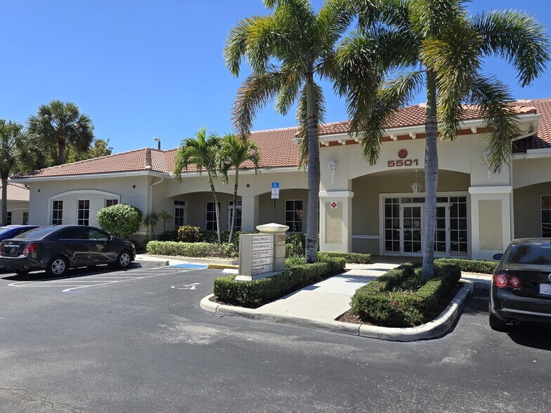 More Photos Of 5501 N University Dr, Coral Springs Office For Sale