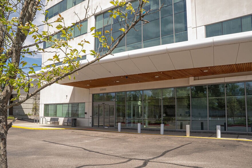 More Photos Of 3301 Mercy Health Blvd, Cincinnati Medical For Lease