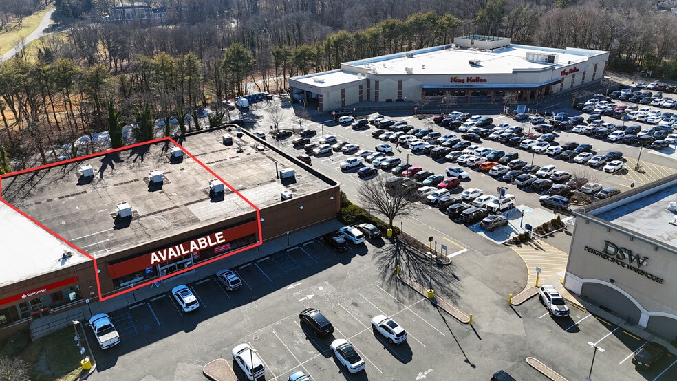 More Photos Of 1410-1420 Northern Blvd, Manhasset Freestanding For Lease
