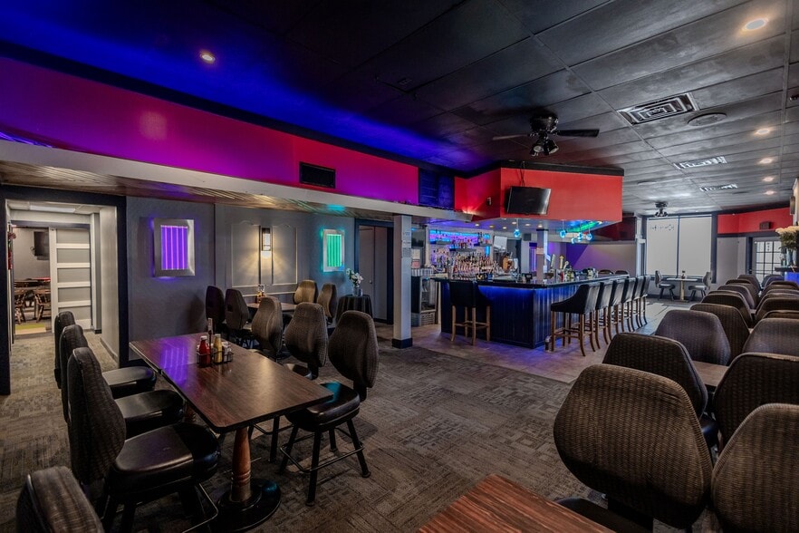 More Photos Of 1525 16th St, Central City General Retail For Sale