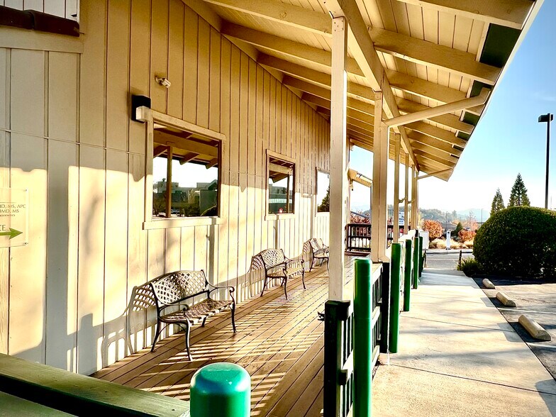 More Photos Of 800 Delnero Dr, Sonora Medical For Lease