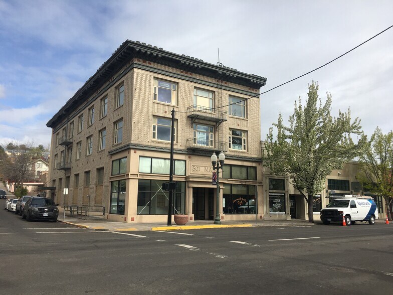 More Photos Of 501 Main St, Klamath Falls Storefront Retail Office For Lease