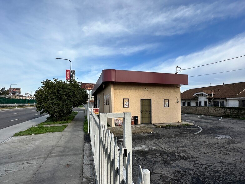 More Photos Of 5960 Crenshaw Blvd, Los Angeles Fast Food For Lease