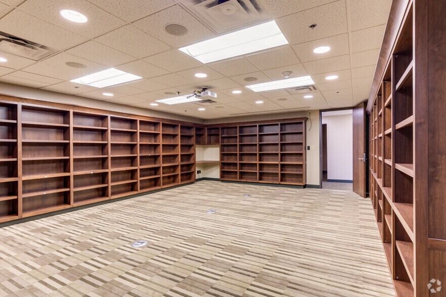 Photo of 8th Floor Ste 800