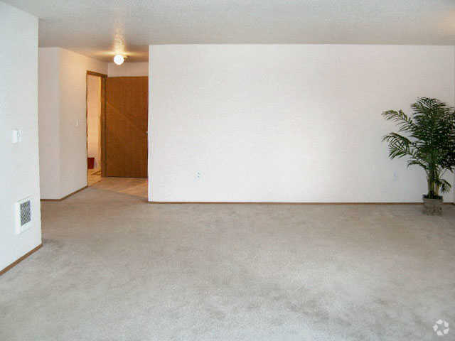 More Photos Of 2231 NE Bridgecreek Ave, Vancouver Apartments For Sale