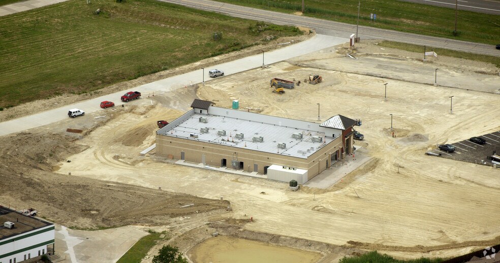 More Photos Of 7685 Crile Rd, Concord Township Storefront For Lease