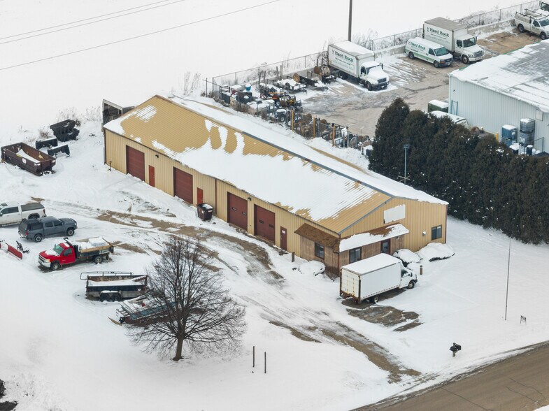 More Photos Of 600 Nathan Ln, Elkhorn Industrial For Lease