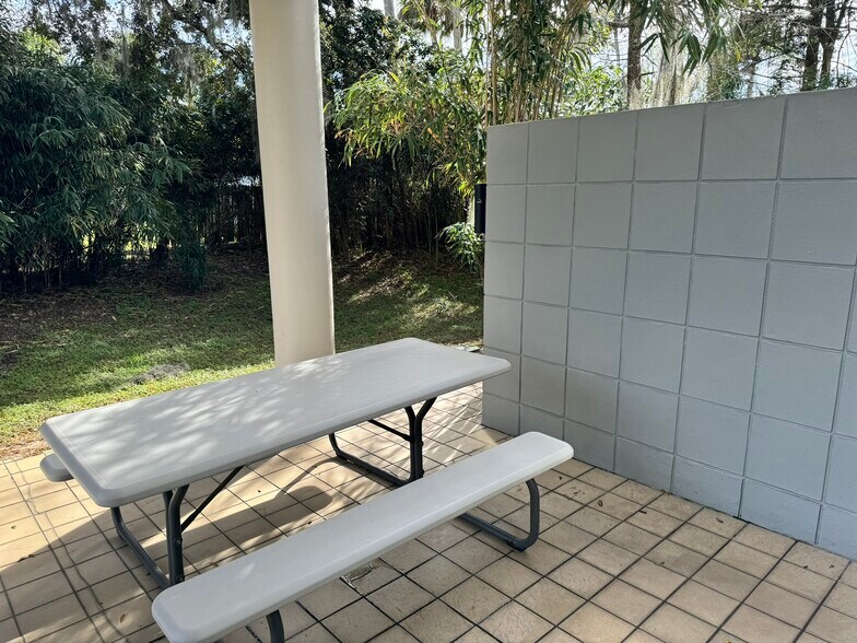 More Photos Of 2650 N Dixie Fwy, New Smyrna Beach Office For Sale