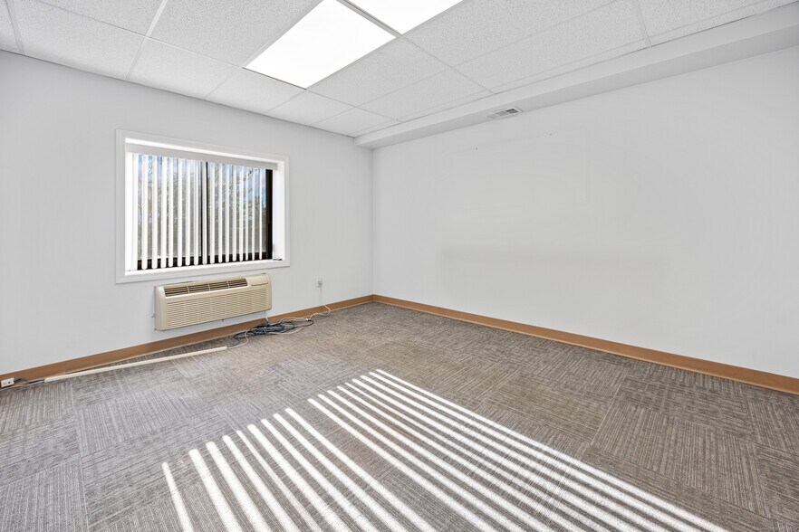 More Photos Of 350 S Main St, Cheshire Medical For Sale