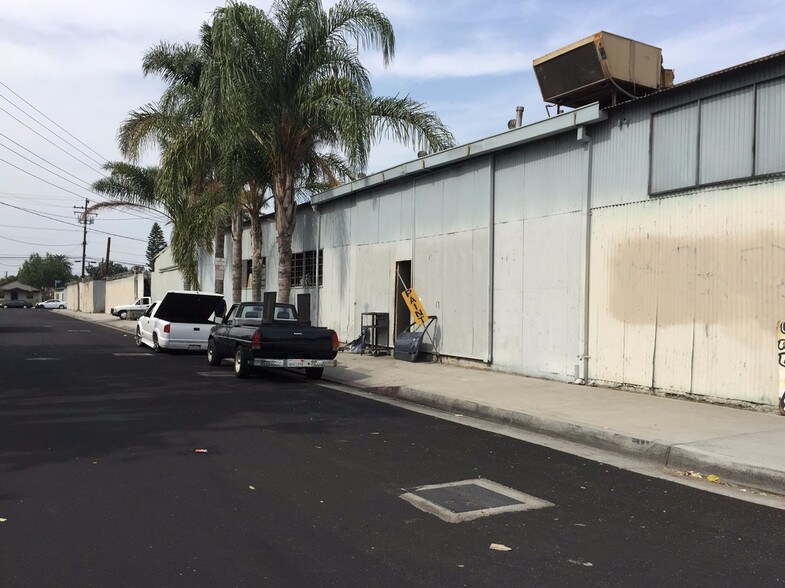 More Photos Of 9527 S Alameda St, Los Angeles Land For Sale