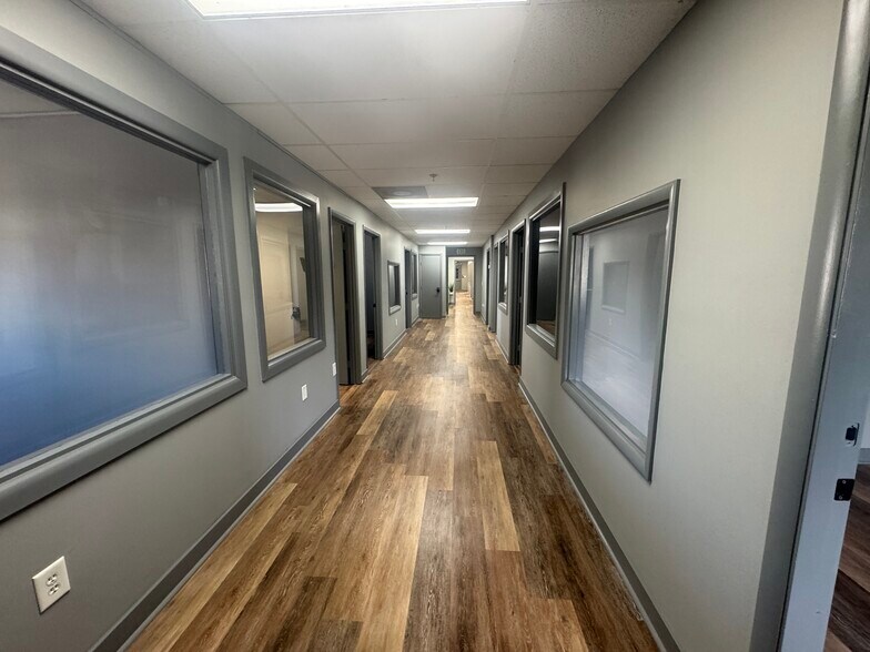 More Photos Of 1726 E Church St, Jacksonville Coworking Space