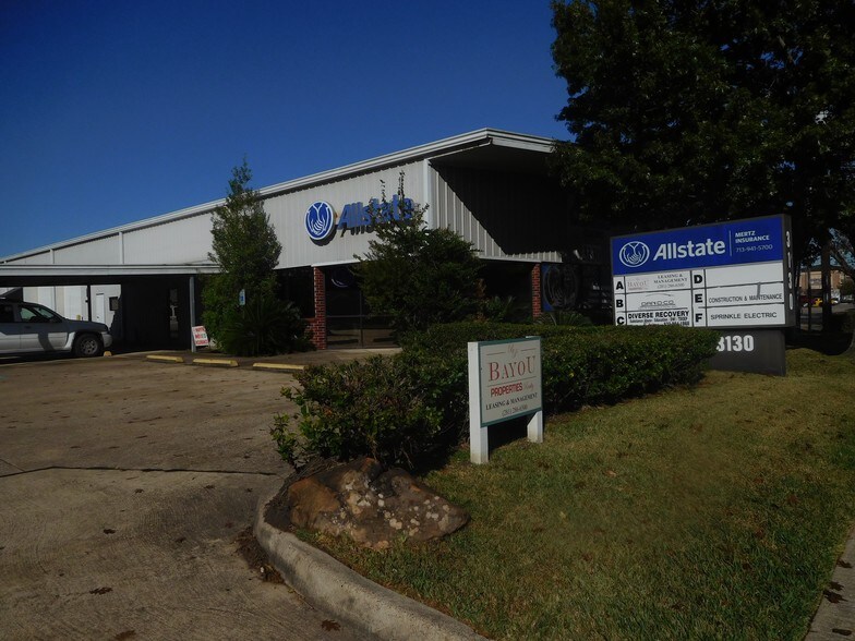 More Photos Of 3130 Strawberry Rd, Pasadena Service For Lease