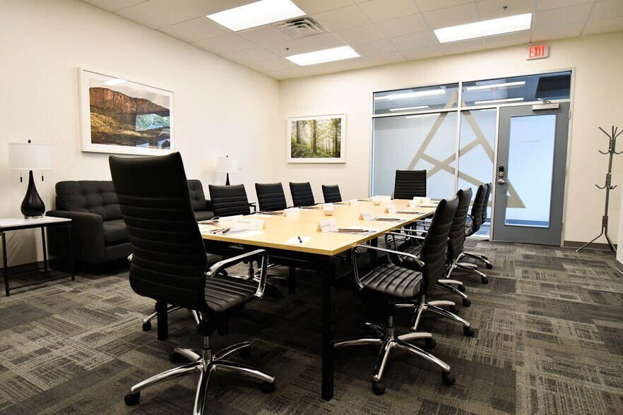 More Photos Of 8522 Broadway, San Antonio Coworking Space