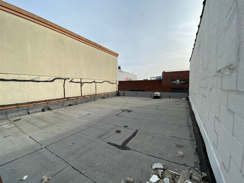 More Photos Of 333 Stagg St, Brooklyn Warehouse For Lease