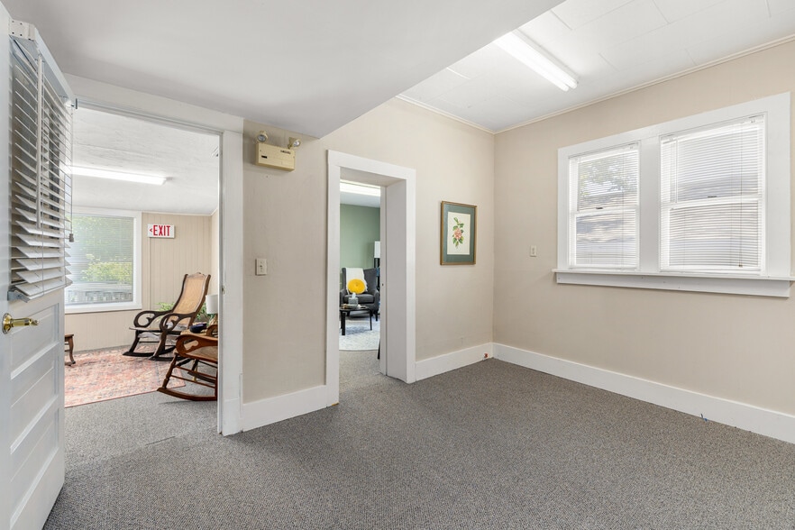 More Photos Of 77 Saragossa St, Saint Augustine Office For Sale