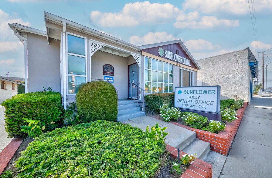 More Photos Of 1629 Crenshaw Blvd, Torrance Office Residential For Sale