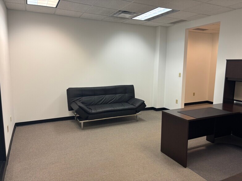 More Photos Of 7240 Muirfield Dr, Dublin Medical For Lease