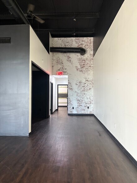 More Photos Of 1010 Technology Way, Waxahachie Freestanding For Lease