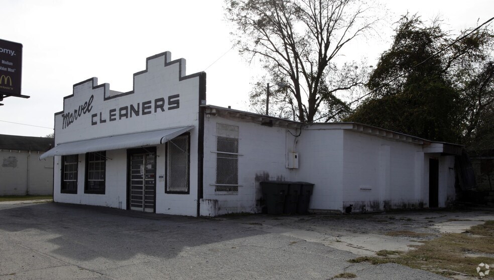 Primary Photo Of 1505 W Bay St, Savannah Freestanding For Sale