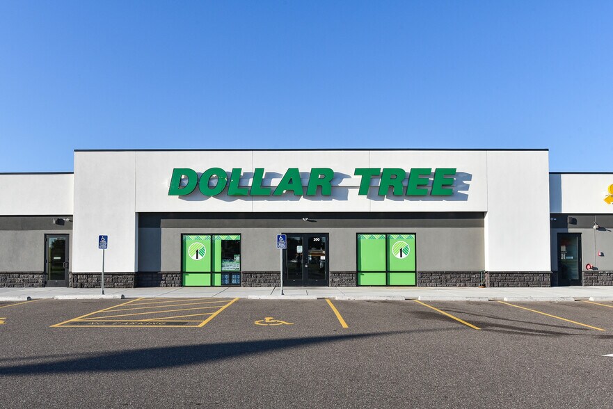 More Photos Of 403-405 Central Ave E, Saint Michael Freestanding For Lease