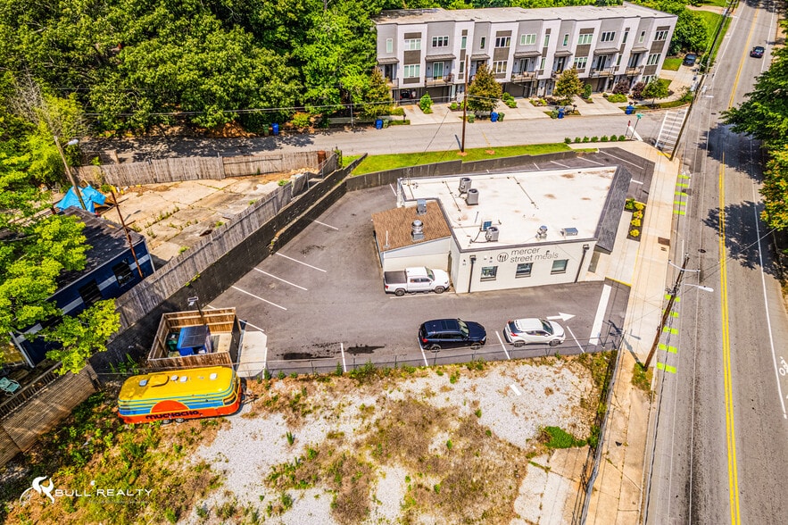 More Photos Of 845 Flat Shoals Ave SE, Atlanta Freestanding For Lease