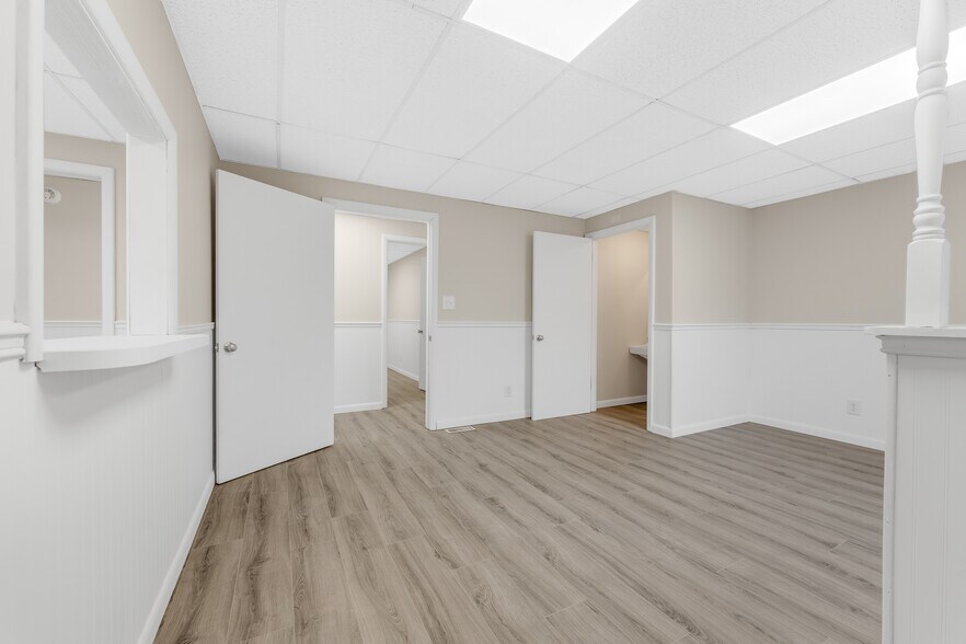 More Photos Of 1189 Pineview Dr, Morgantown Medical For Lease