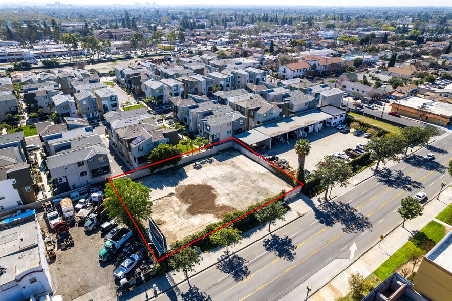 More Photos Of 922 E 4th St, Santa Ana Land For Sale