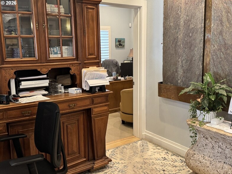 More Photos Of 937 Chetco Ave, Brookings Office Residential For Sale
