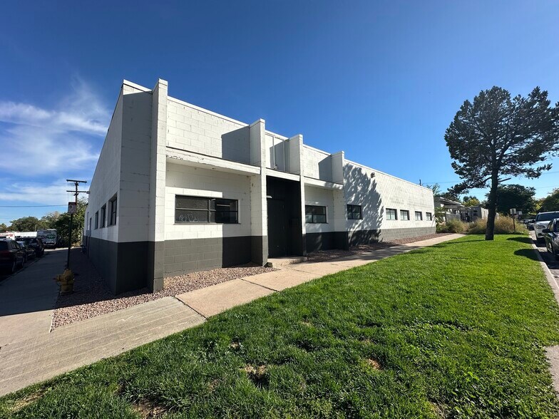 Primary Photo Of 495 W Cedar Ave, Denver Light Manufacturing For Sale