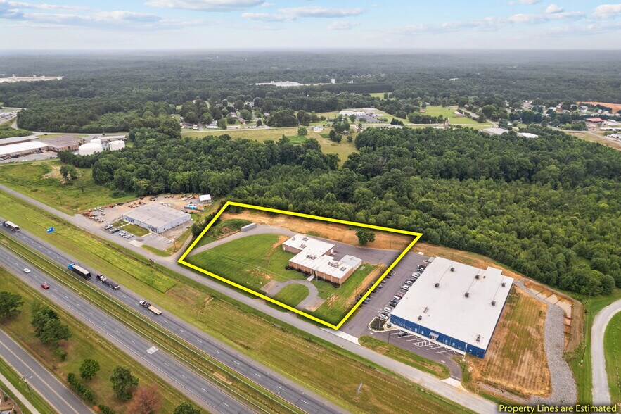 More Photos Of 157 Industrial Dr, King Warehouse For Lease
