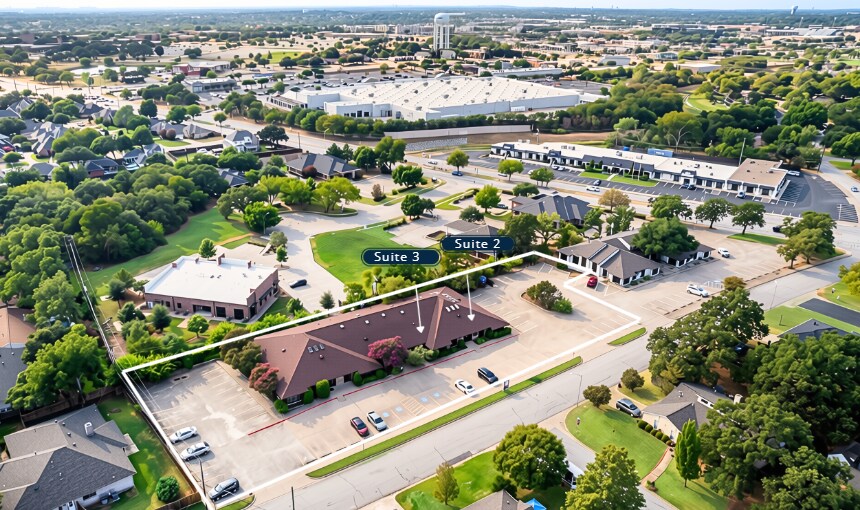 More Photos Of 1721 Cimarron Trl, Hurst Medical For Lease