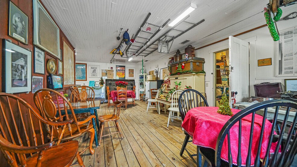 More Photos Of 4370 Garden Rd, Port Charlotte Restaurant For Sale