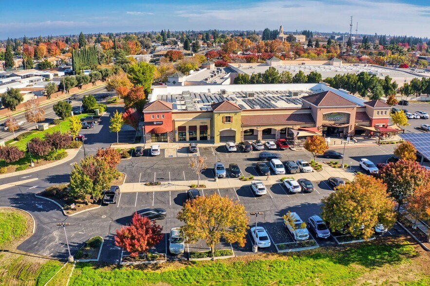 More Photos Of 1465 Tharp Rd, Yuba City General Retail For Lease
