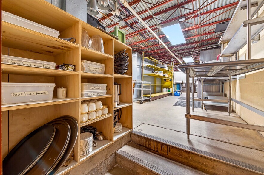 More Photos Of 122 Cayuga St, Fulton Restaurant For Sale