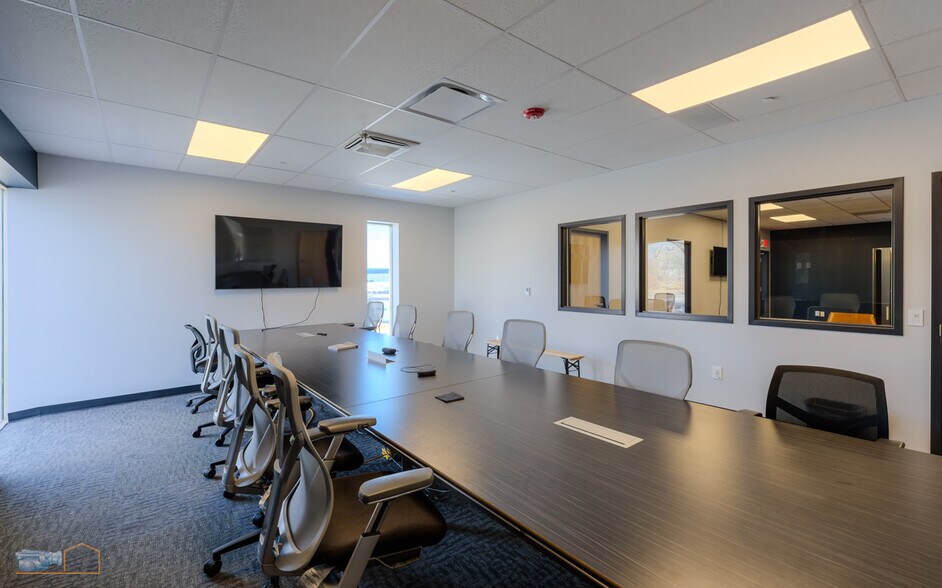 More Photos Of 2360 Industrial Ln, Broomfield Warehouse For Sale