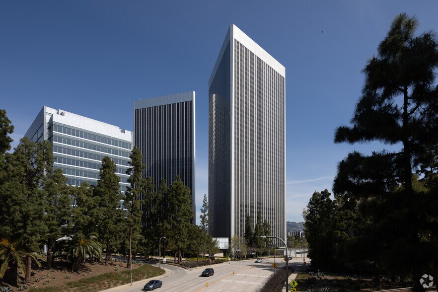 More Photos Of 2049 Century Park E, Los Angeles Office For Lease