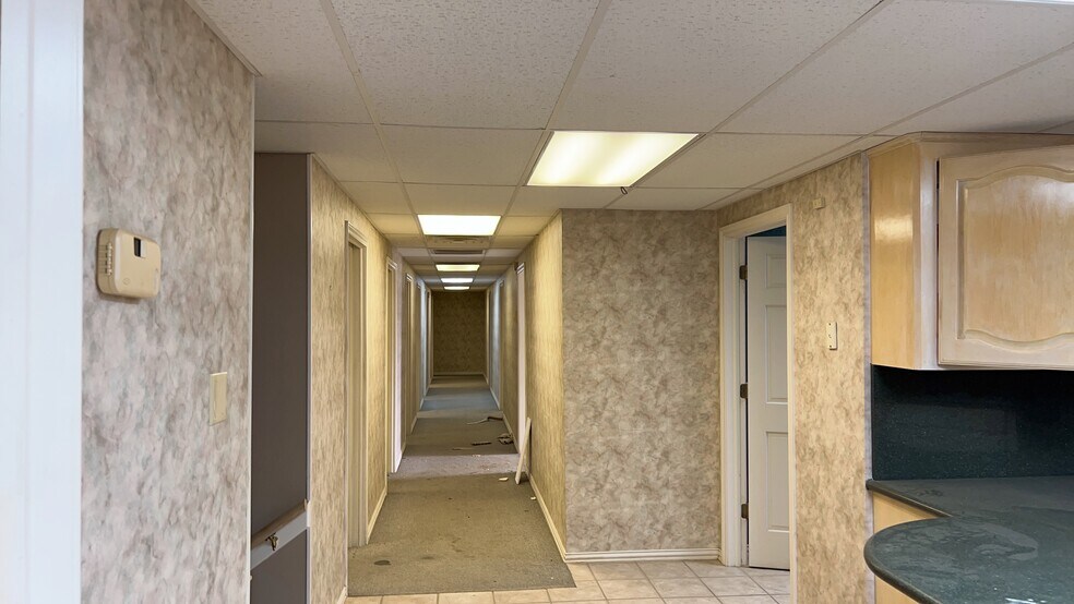 More Photos Of 12373 Scarsdale Blvd, Houston Unknown For Lease
