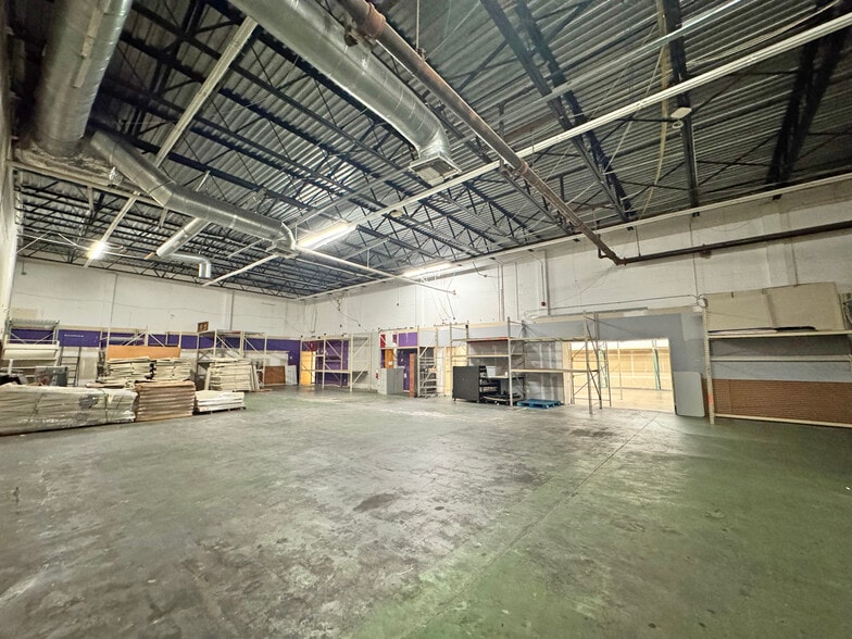 More Photos Of 4429 Cleveland Ave, Fort Myers Unknown For Lease