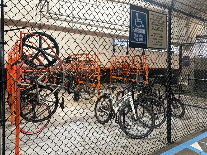 More Photos Of 50 California St, San Francisco Coworking Space