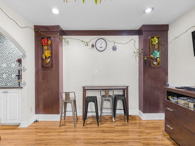 More Photos Of 6712 Morningside Dr, Houston Hospitality For Sale