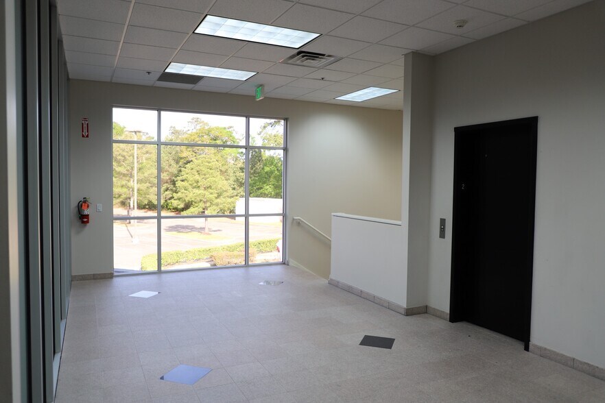 More Photos Of 4101 Interwood N Pky, Houston Medical For Lease