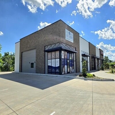 More Photos Of 3315 John F Kennedy Rd, Dubuque General Retail For Lease