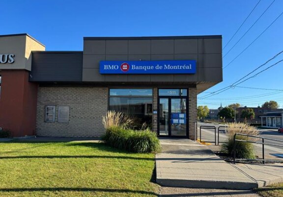 Primary Photo Of 511 Boul Des Laurentides, Saint-jerome Storefront Retail Office For Sale