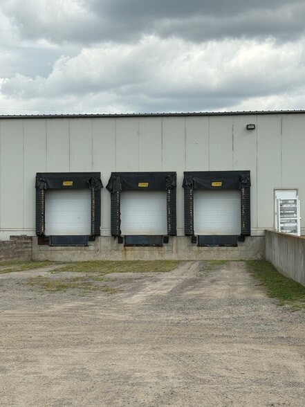 More Photos Of 7402 Ridgewood Rd, Saint Cloud Unknown For Lease