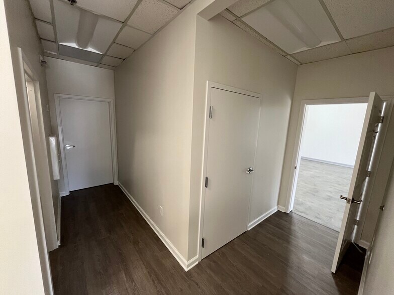 More Photos Of 4225 Phil Niekro Pky, Norcross Distribution For Lease