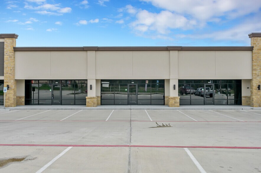 More Photos Of 22453 W. Farm to Market 1097, Montgomery Storefront Retail Office For Lease