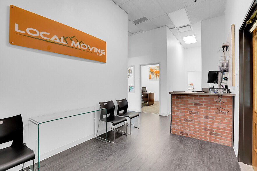 More Photos Of 5555 Joliet St, Denver Warehouse For Lease