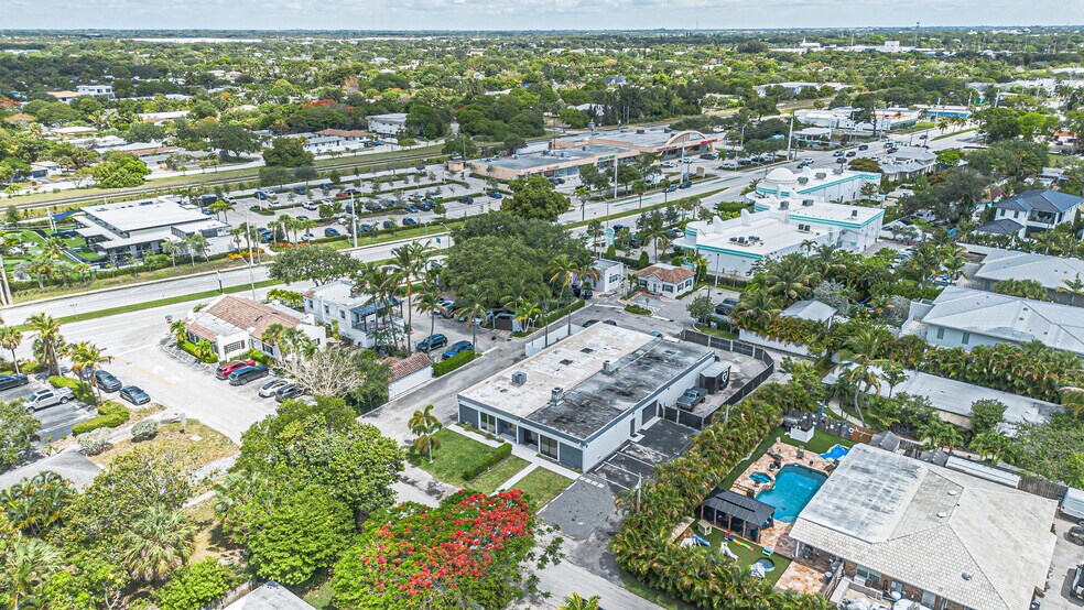 More Photos Of 705 Bond Way, Delray Beach Showroom For Sale