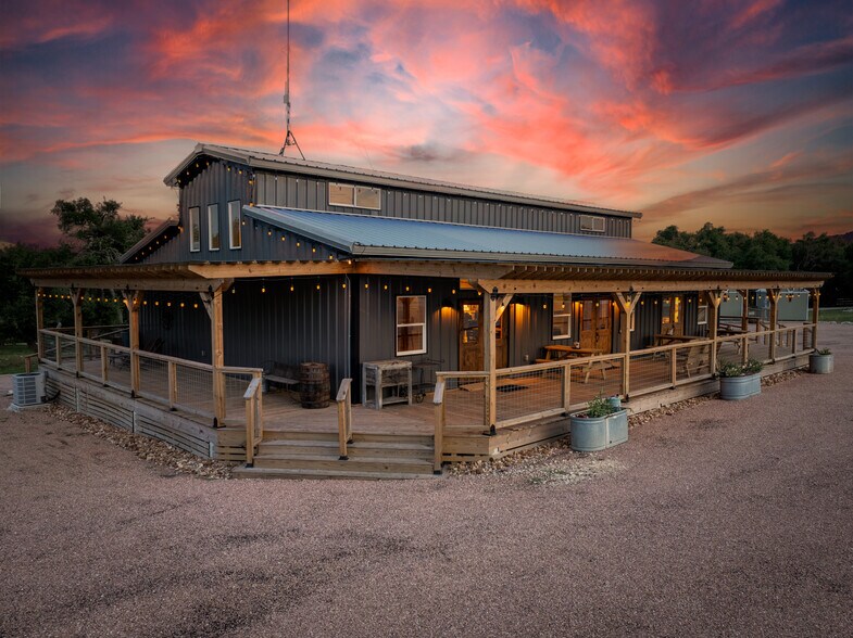 More Photos Of 3607 Lone Man Mountain Rd, Wimberley Hotel For Sale