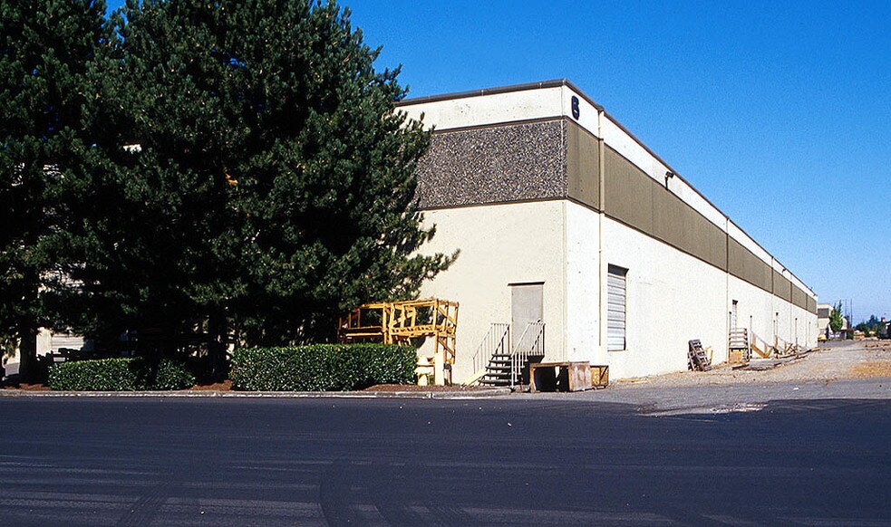 More Photos Of 4620 95th St SW, Lakewood Warehouse For Lease